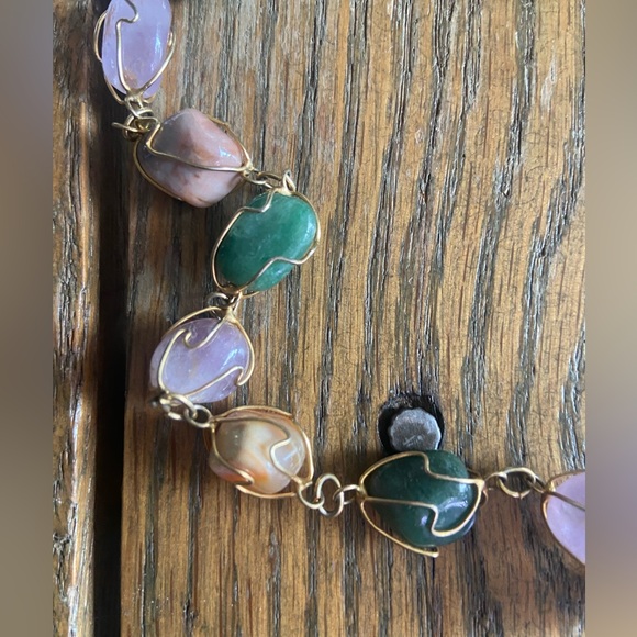 Beautiful natural stone necklace 14.5” - Picture 4 of 4